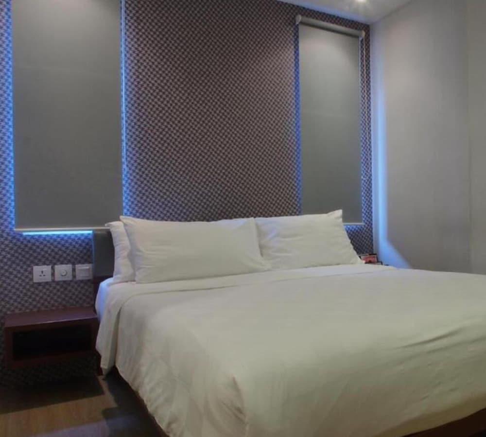 M Hotel Jakarta Exteriör bild